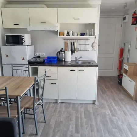 365pam - Letniskowy Kolory Lata - Z Klimatyzacja I Parkingiem Semesterbostad *