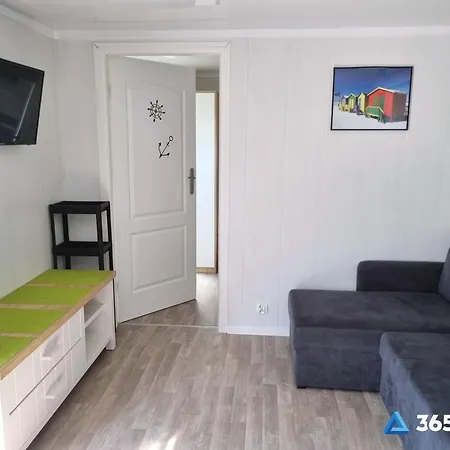 365pam - Letniskowy Kolory Lata - Z Klimatyzacja I Parkingiem Ferienhaus Sarbinowo